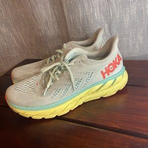 Women’s Clifton 7 Hoka Sneakers